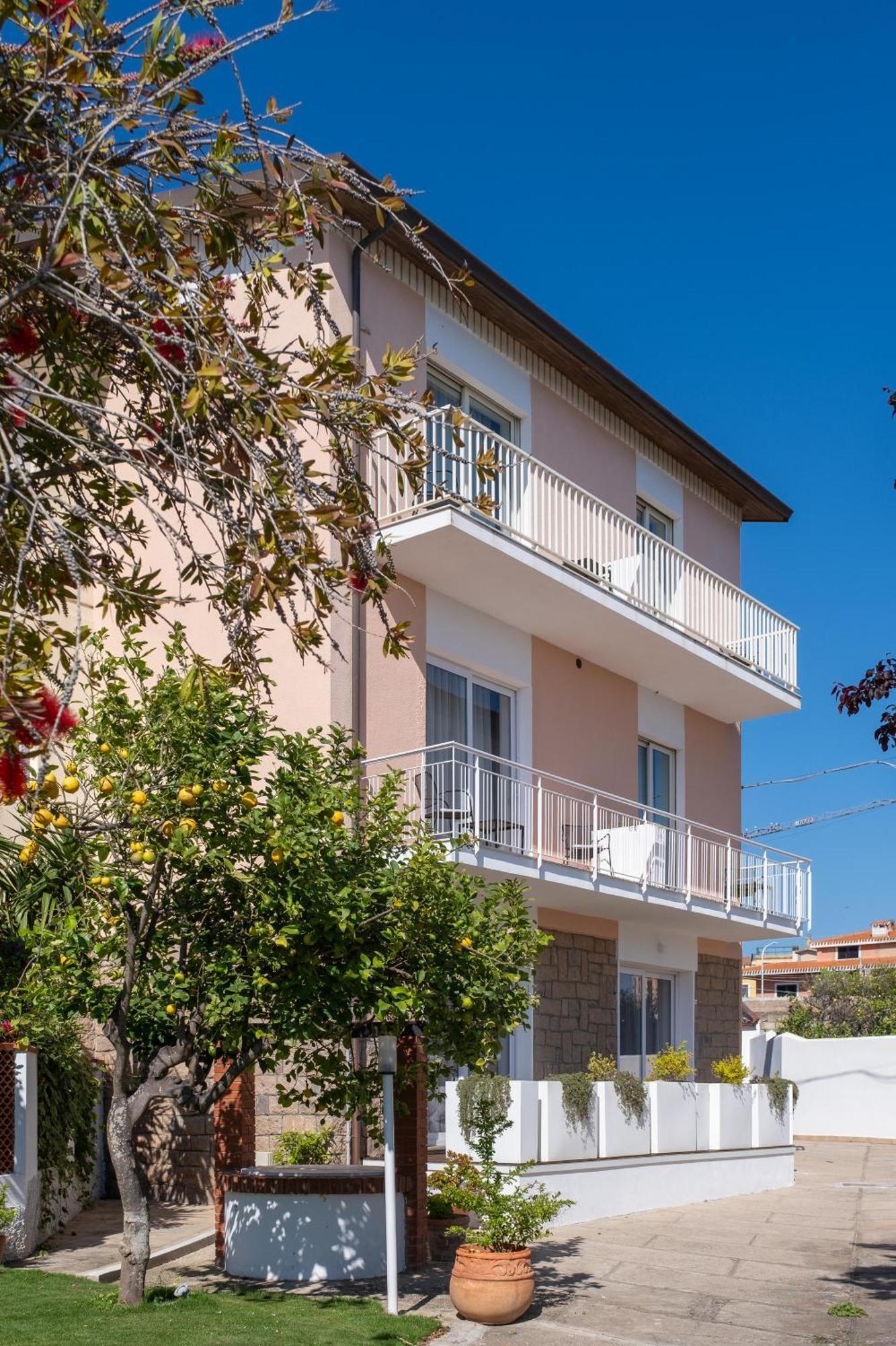 Nautika Suites Alghero Exterior foto